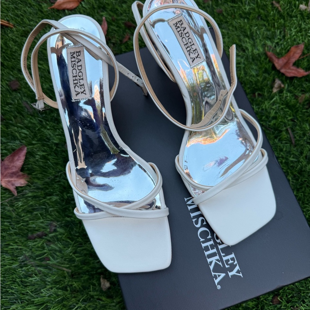 Badgley Mischka Callie White Pearl Heels | US 8